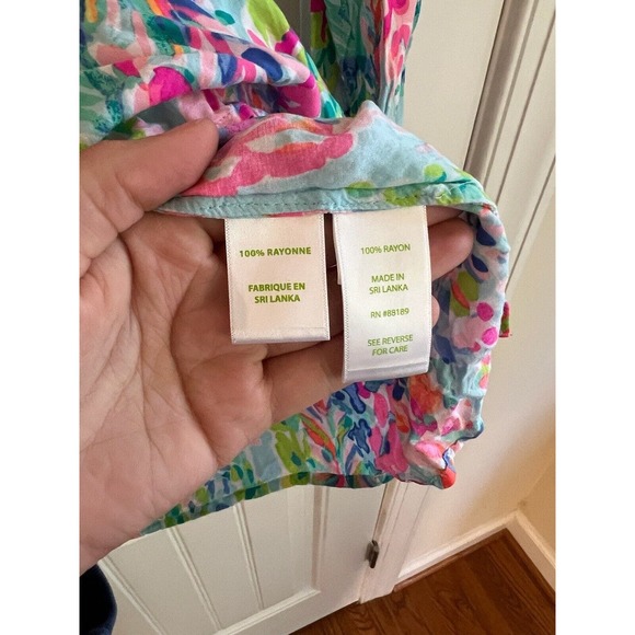 Lilly Pulitzer Catch The Wave Martinique Long Sleeve Top Shirt Size Medium - Picture 7 of 7